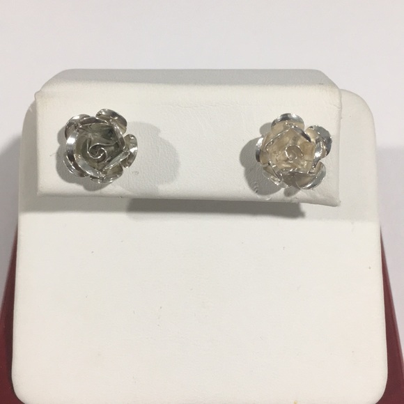 Sterling Silver Women's Rose 🌹 Shape Earrings - Picture 4 of 7